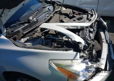 2015 Nissan Altima 2.5/2.5 S/2.5 Sl/2.5 Sv из США, поврежденный, VIN 1N4AL3AP7FN379119